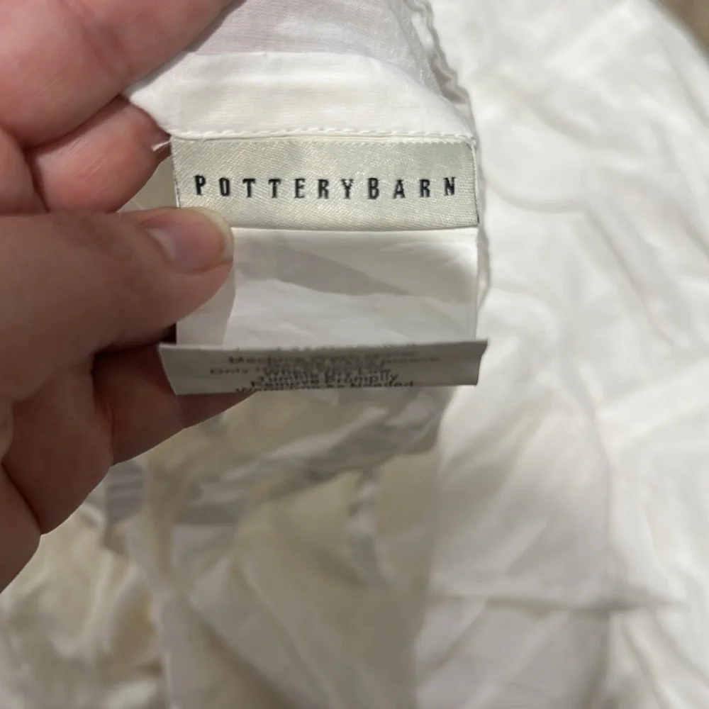 Pottery Barn shams 100%